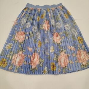 Lularoe Floral Pleated Skirt NWOT!